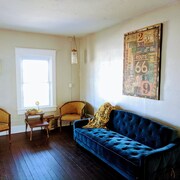 The 10 Best Hotels In Columbus Pittsburg For 2019 Expedia The Old Riverton Post Bright Whimsical Vintage Apartment On Kansas Route 66