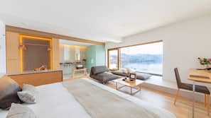 Premium bedding, down duvet, pillow top beds, in-room safe