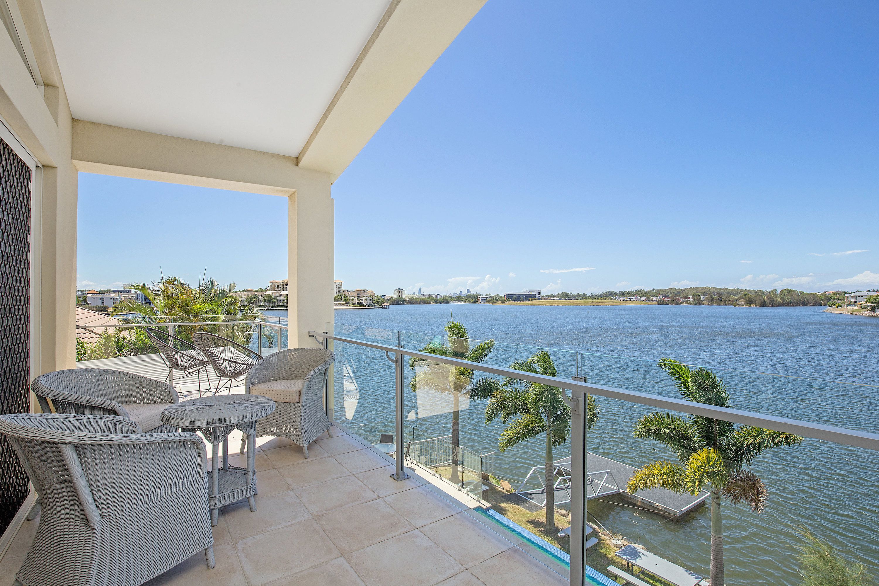 Lakehouse Family Oasis