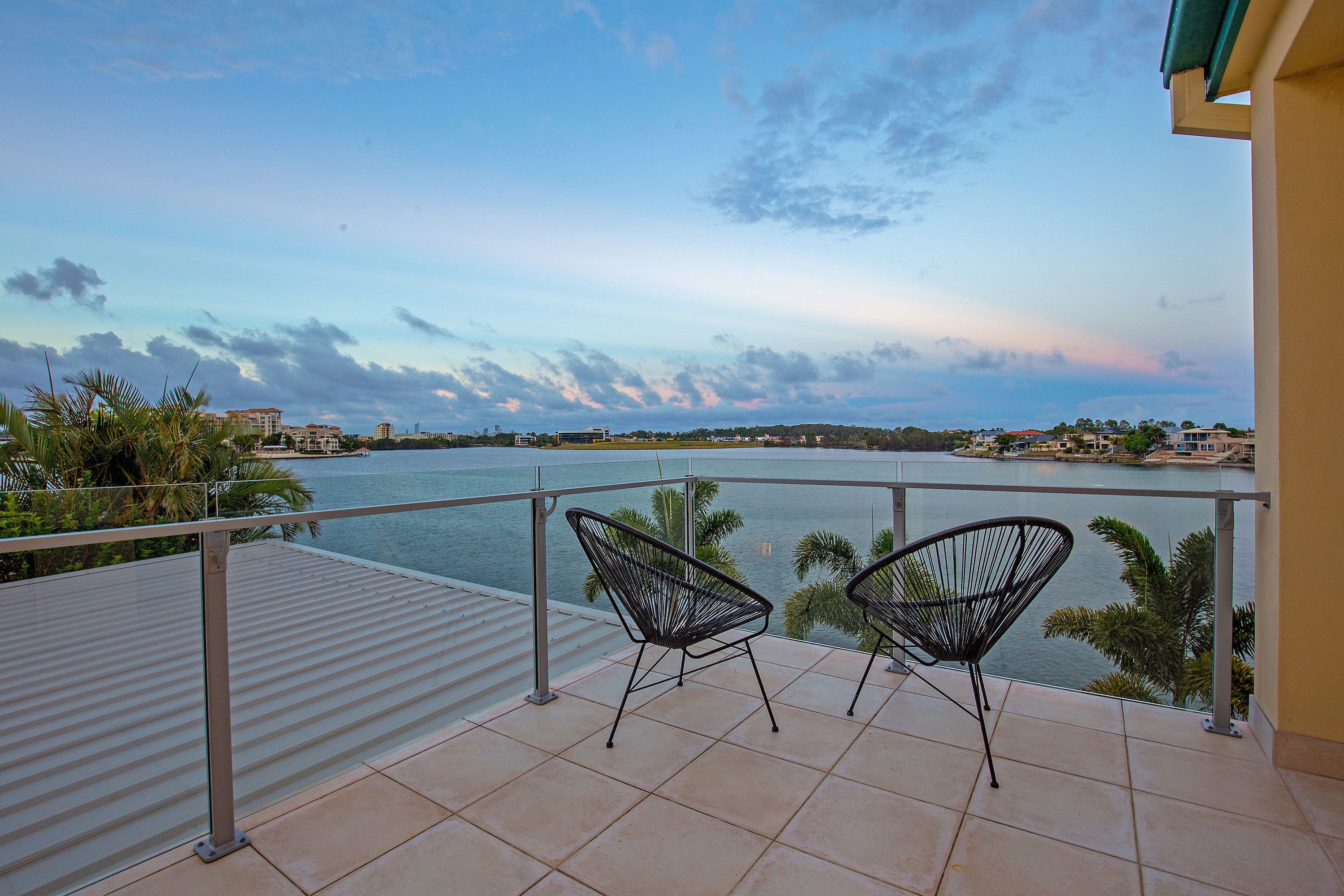 Lakehouse Family Oasis