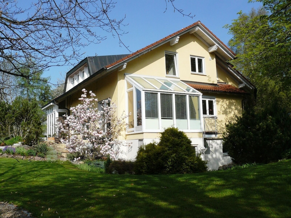 Haus Ahorn Comfortable 2 Room Apartment At The Spa Park For Non