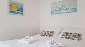 2 bedrooms, individually decorated, individually furnished, desk