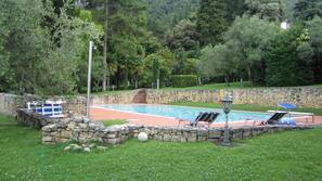 Piscine extérieure (ouverte en saison)