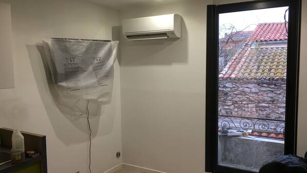 1 chambre, fer et planche à repasser, accès Internet, draps fournis