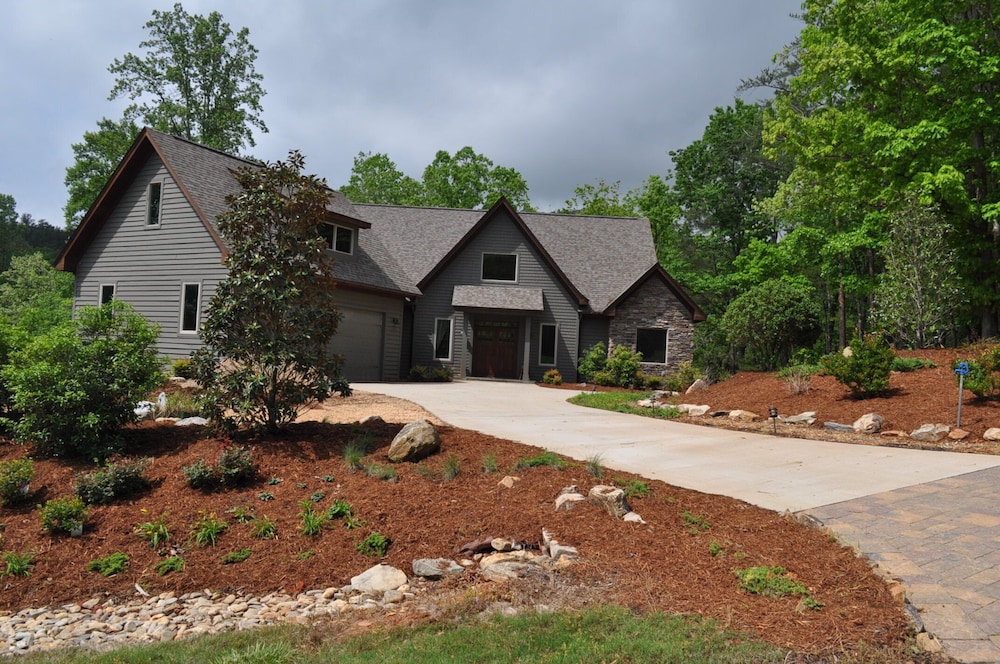 Brights Creek Southern Comfort Getaway 2019 Room Prices Deals