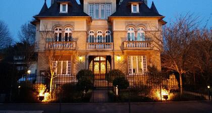 Castel Bayeux Guesthouse