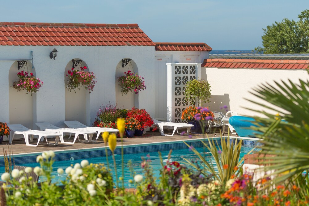 Beau Vallon Holiday Apartments in St. Pierre du Bois Best Rates