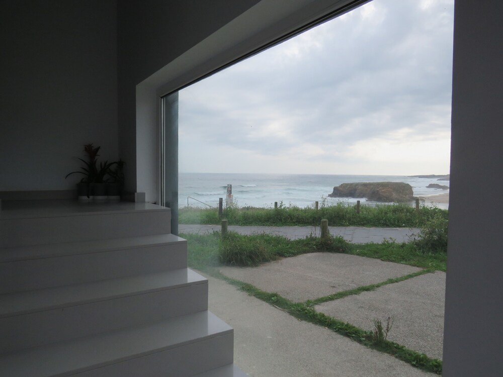 Staircase, Refugio O Castro