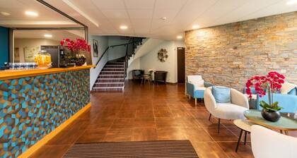 Brit Hotel Confort La Tour Blanche