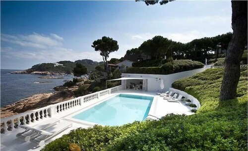 Platja Fonda House 38 6 Bedrooms 6 5 Bathrooms Home In Begur