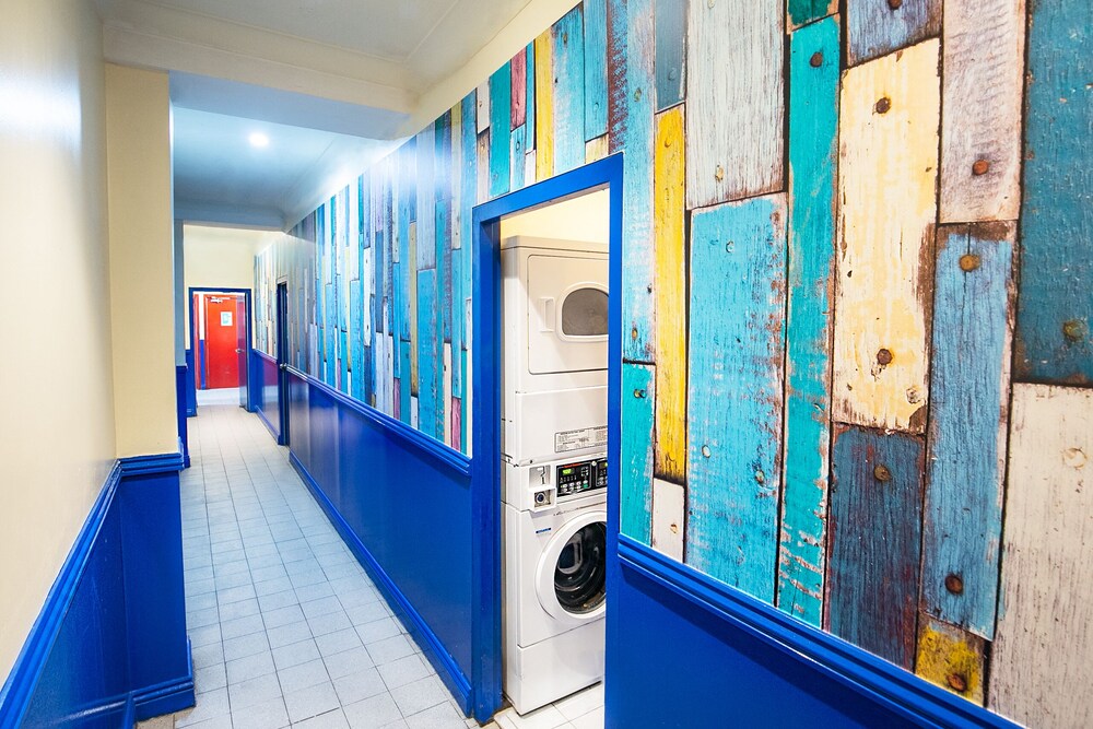 Mad Monkey Coogee Beach Hostel