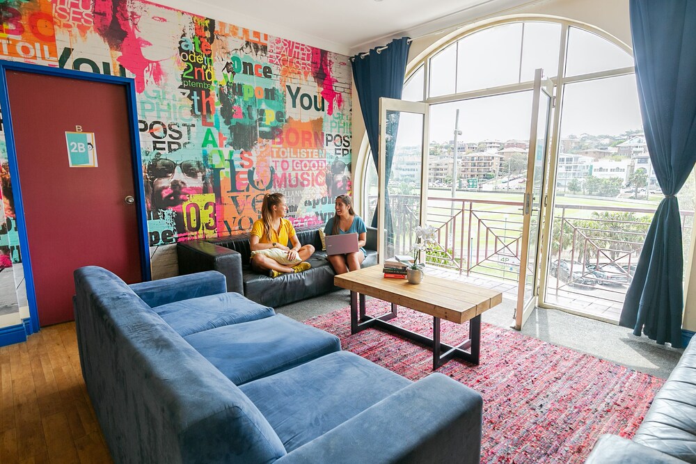 Mad Monkey Coogee Beach Hostel