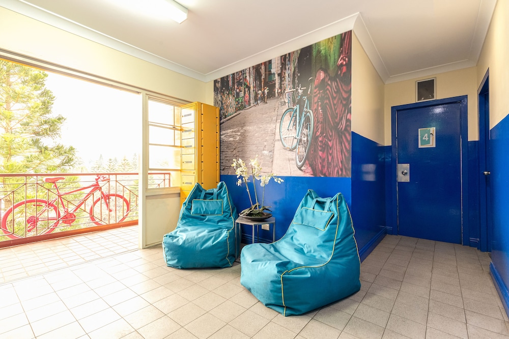 Mad Monkey Coogee Beach Hostel