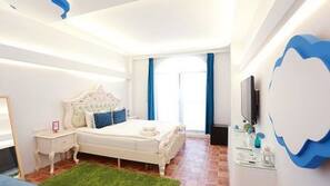 Blackout drapes, free WiFi, linens
