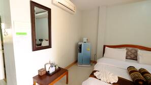 ผ้าม่านกันแสง, เตียงเสริม (คิดค่าบริการ), บริการ WiFi ฟรี
