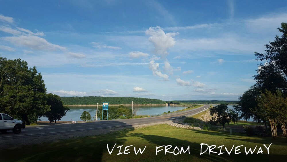 One Of A Kind View Overlooking Ft Gibson Lake At Taylor Ferry In