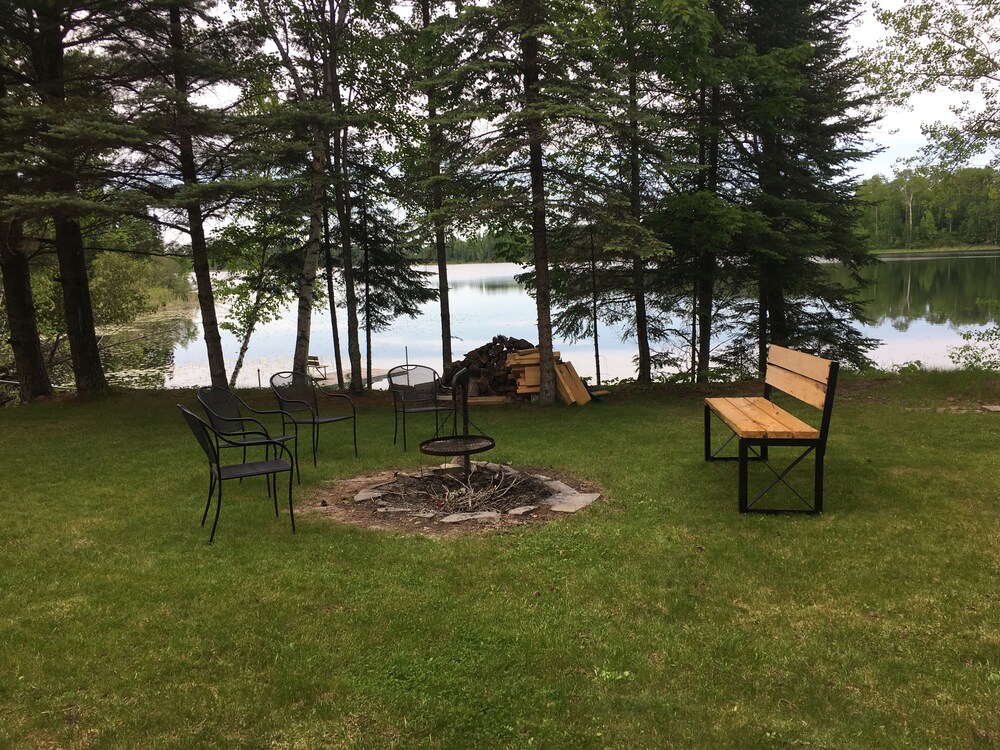 Ranier Lakehome Retreat Marcell Vrbo