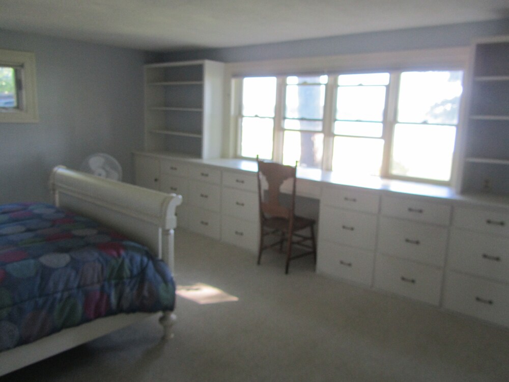 Beautiful 4 Bedroom Home on Lake Macatawa Near Lake Michigan Ottawa