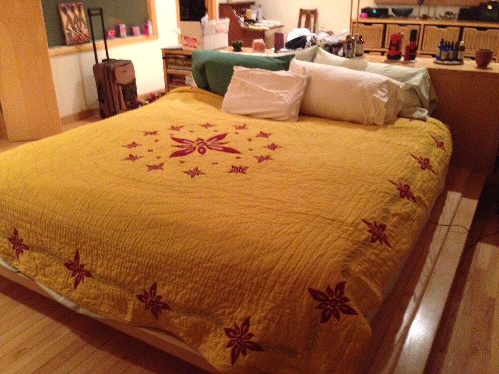 3 acres of Private waterfront property “Events, boat rental, added