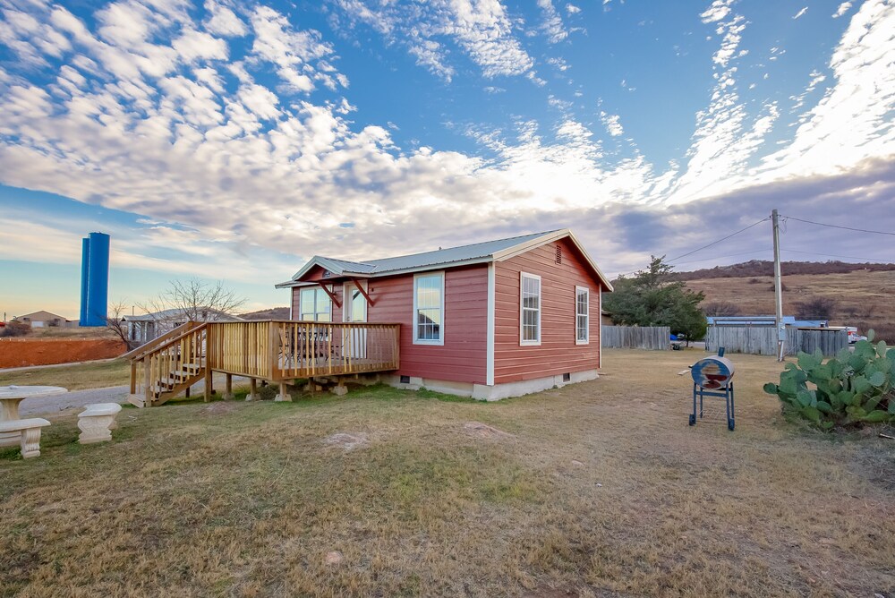 Panoramic Mountain View Cabin For 5 In Medicine Park Cheap Hotel