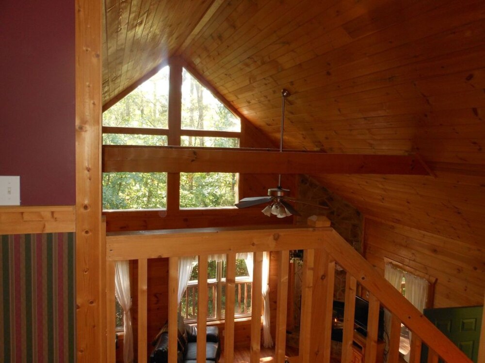 Gatlinburg Pigeon Forge Area Beautiful Secluded Luxury Cabin