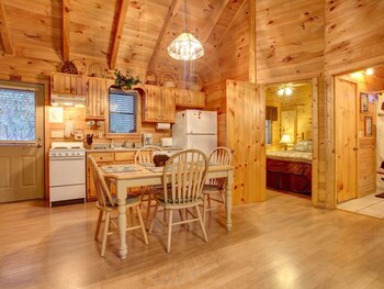 Mountain Paradise On Collett Creek Andrews Nc Cabin 4 Andrews