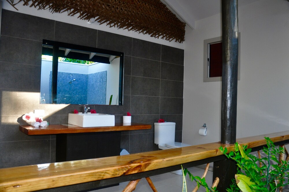 Coconut Beach Resort in Tavewa Island Best Rates & Deals on Orbitz