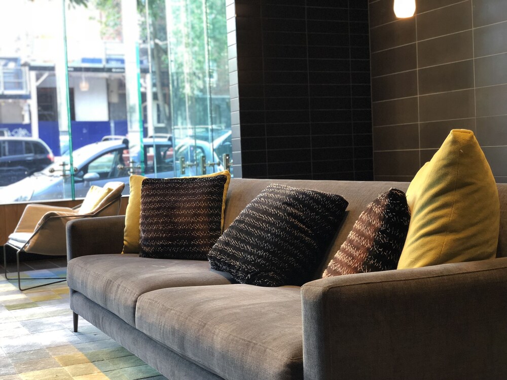 Comfy 2 Bedroom Apartment Level 5 Melbourne Aus Best Price Guarantee Lastminute Com Au
