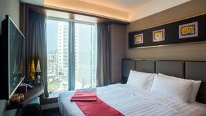 In-room safe, desk, iron/ironing board, free WiFi
