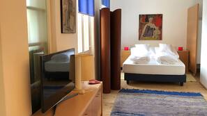 1 bedroom, iron/ironing board, WiFi, linens