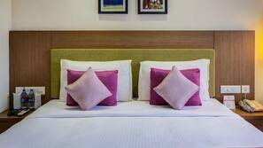 Premium bedding, free minibar items, in-room safe, blackout curtains