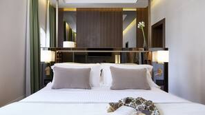 Frette Italian sheets, premium bedding, down duvet, pillow top beds