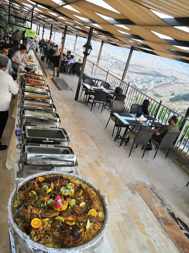 Photo - Sindyan Resort