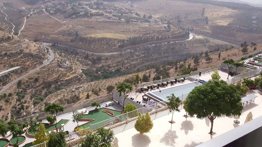 Photo - Sindyan Resort