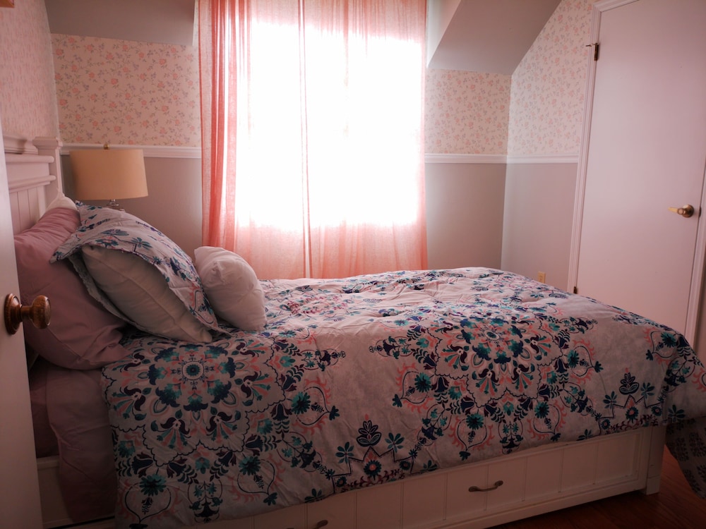 Exquisite English Tudor House