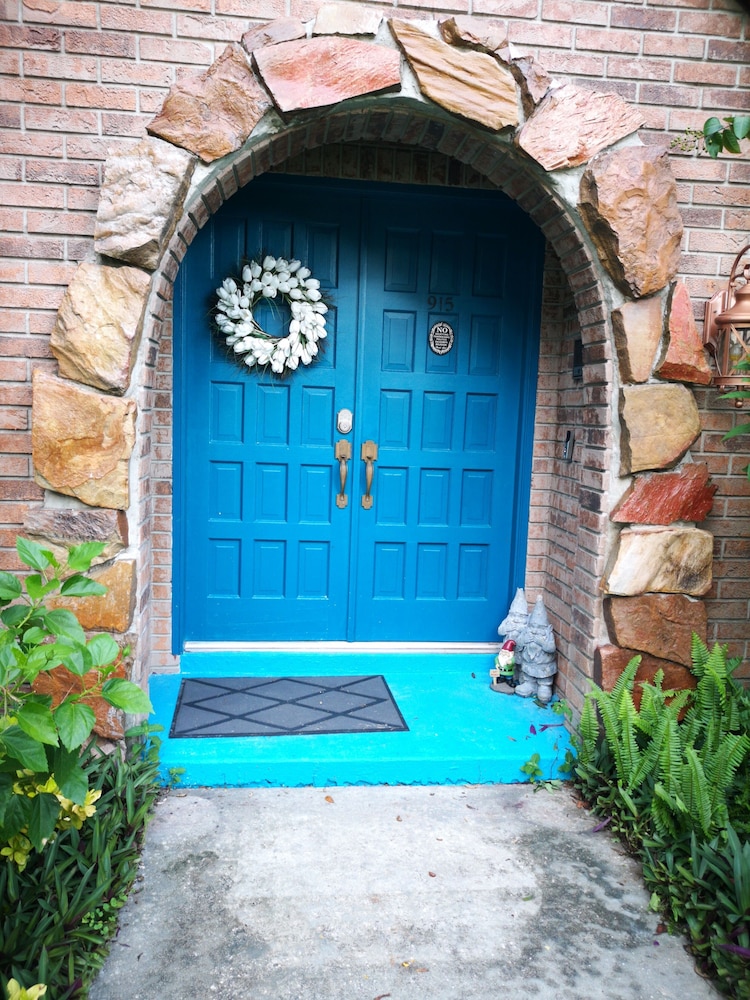 Exquisite English Tudor House