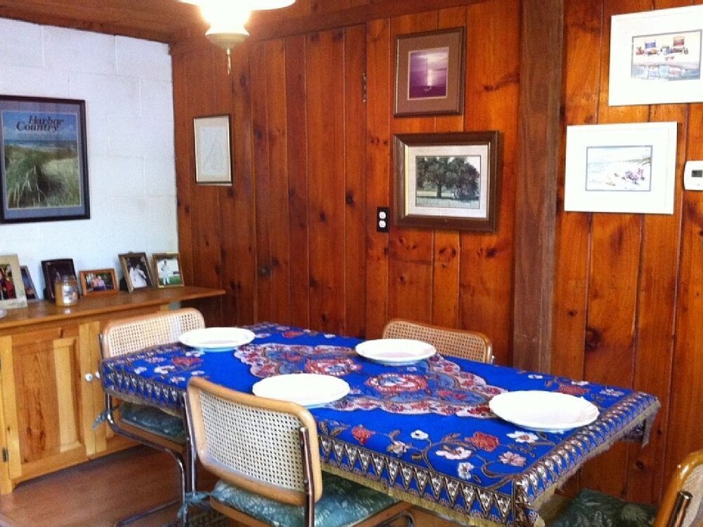 Charming Sawyer Beach House Close To Association Beach Reviews