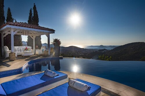 Moulins à Vent De Yalikavak Découvrez Bodrum Avec Expediafr - 