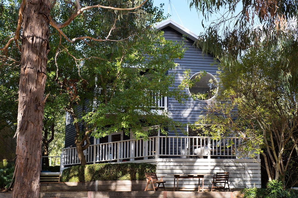 Boatshed House