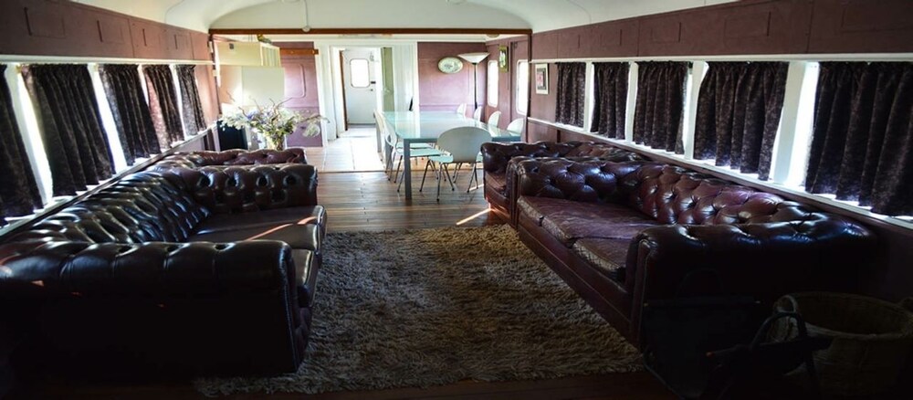Krinklewood Cottage and Train Carriages
