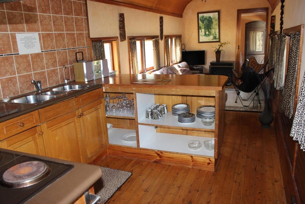 Krinklewood Cottage and Train Carriages