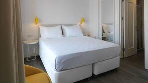 Minibar, Schreibtisch, kostenloses WLAN