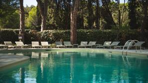 Piscina stagionale all'aperto