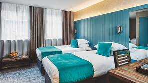 Soundproofing, free WiFi, linens