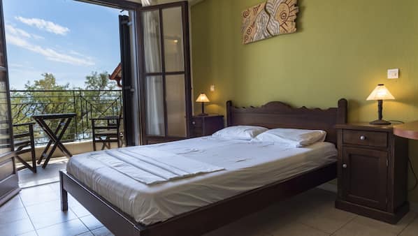 Blackout drapes, free WiFi, linens