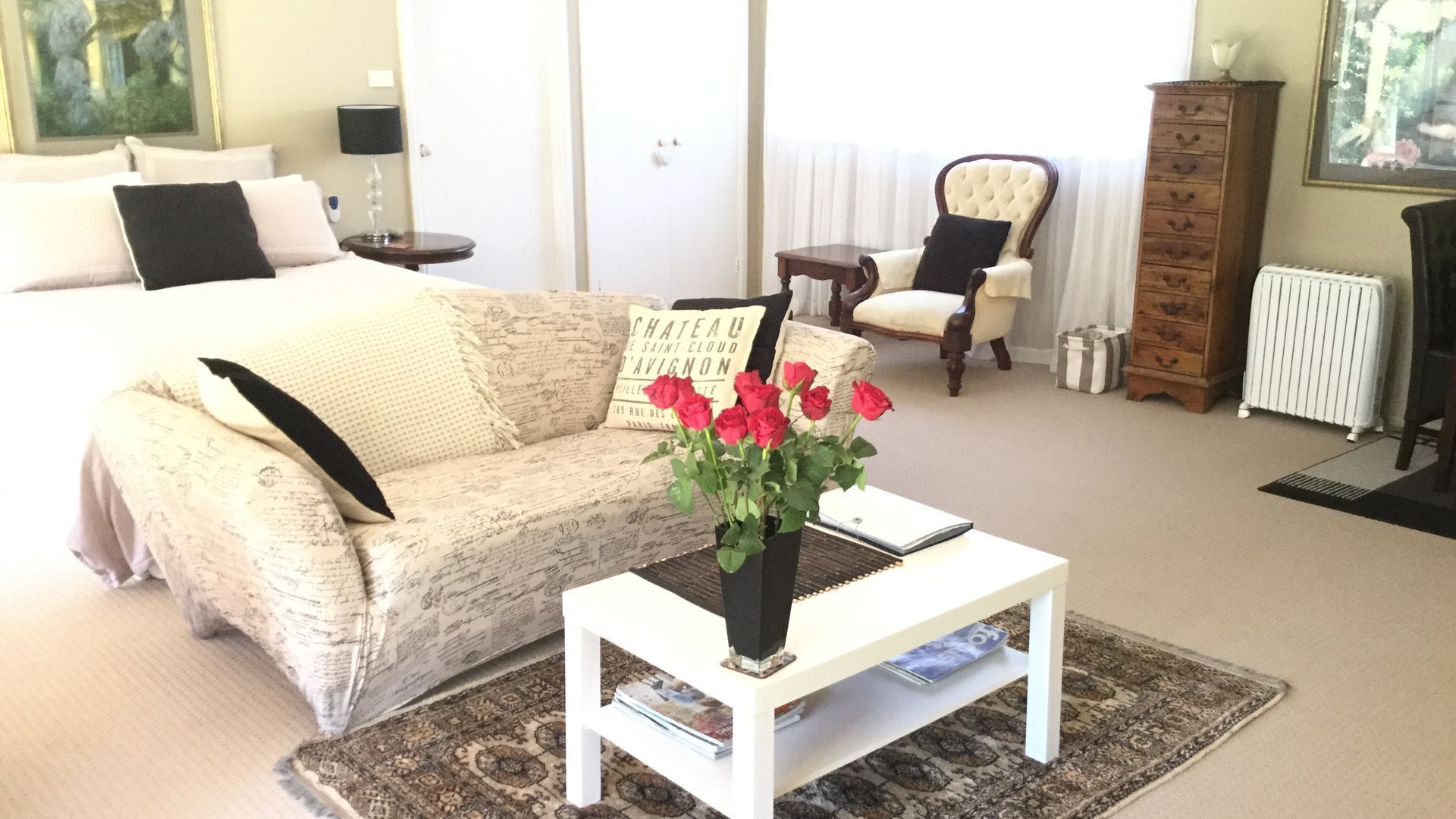 Waterside Apartment With Full Kitchen