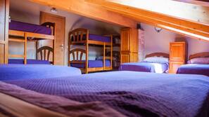 Caja fuerte, cortinas opacas, wifi gratis y ropa de cama