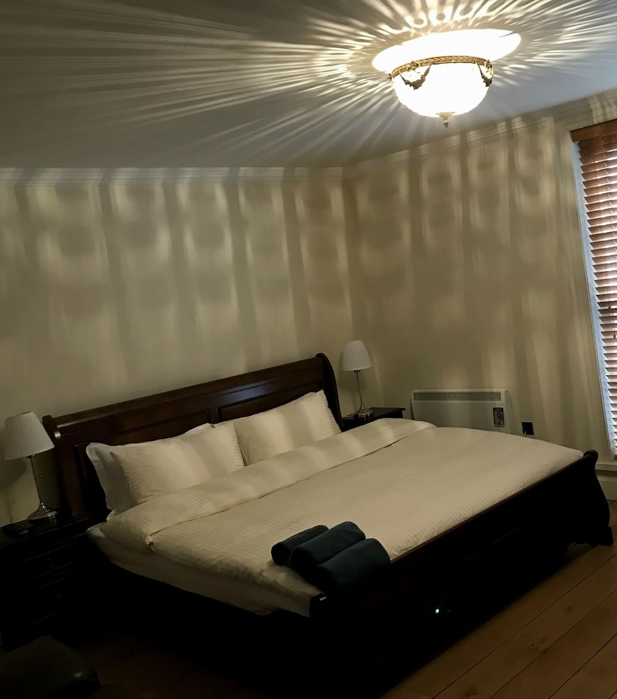 Violet Hotel: hotel description and reviews Violet Hotel: hotel description and reviews