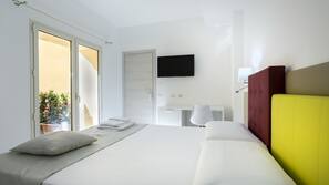 Ropa de cama de alta calidad, minibar, escritorio y wifi gratis