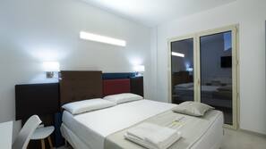 Ropa de cama de alta calidad, minibar, escritorio y wifi gratis